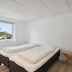 3 Bedroom Amazing In Holiday home