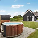 3 Bedroom Amazing In Holiday home Ringkobing