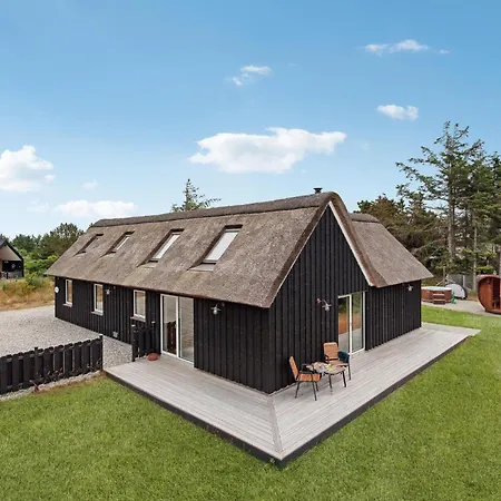 3 Bedroom Amazing In Ringkøbing